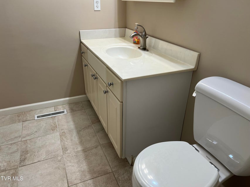 Photo #7: 648 Blanton Avenue