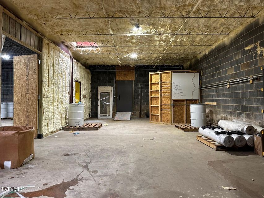 Photo #5: 905 Watauga Avenue