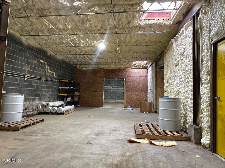 Photo #6: 905 Watauga Avenue