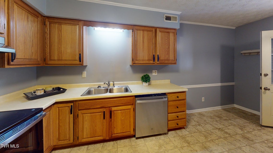 Photo #16: 103 Mayfield Drive