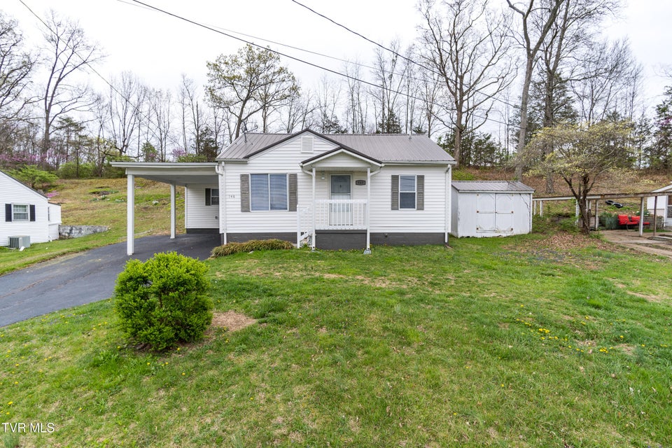 Photo #29: 946 Woodside Drive