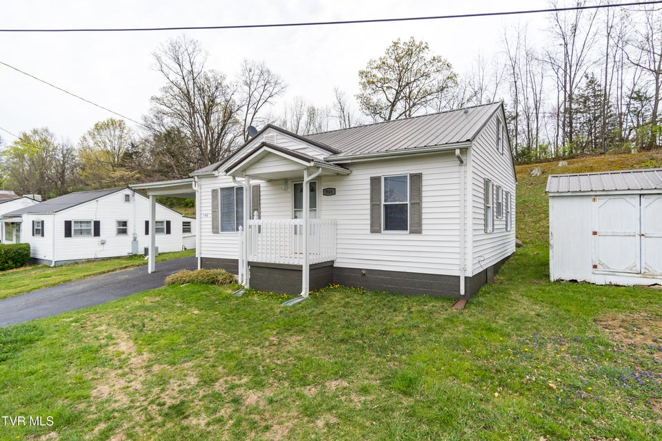 Photo #31: 946 Woodside Drive