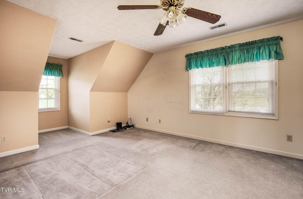 Photo #21: 752 Valley Drive