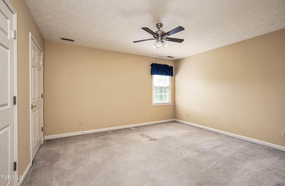 Photo #22: 752 Valley Drive