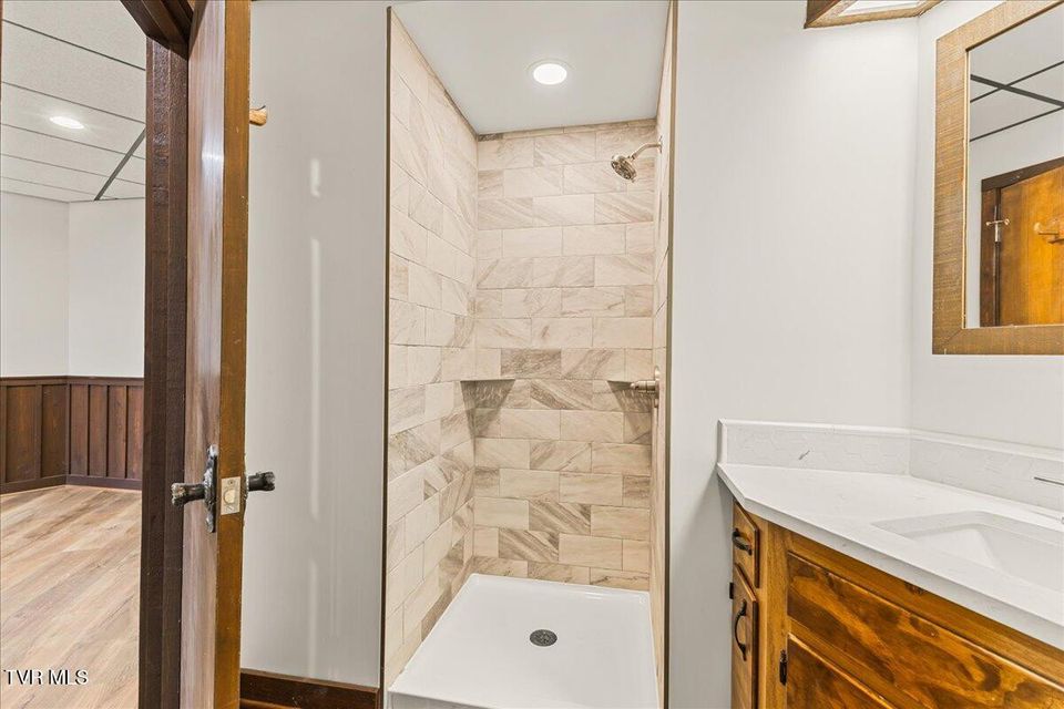 Photo #78: 404 6th Street