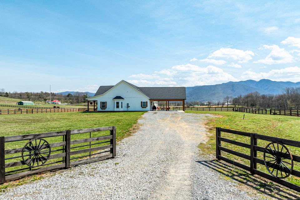 Photo #61: 151 Frank Stanton Road