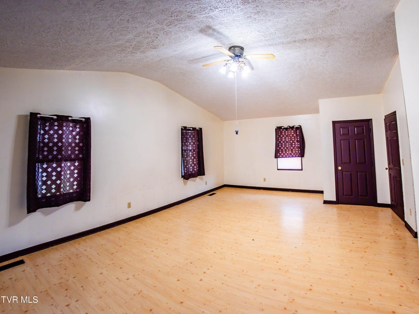 Photo #7: 193 Henard Road