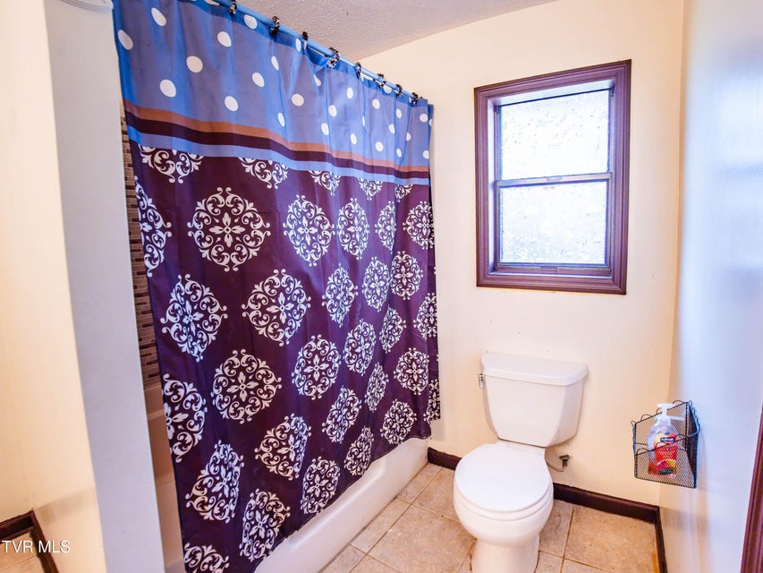 Photo #11: 193 Henard Road