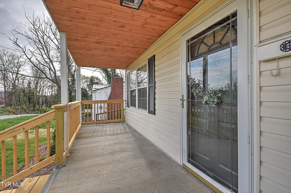 Photo #4: 1059 Prospect Avenue