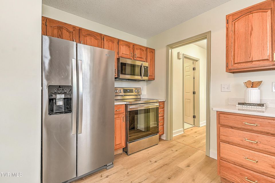 Photo #17: 1059 Prospect Avenue
