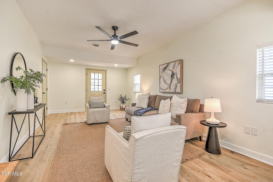 Photo #23: 1059 Prospect Avenue