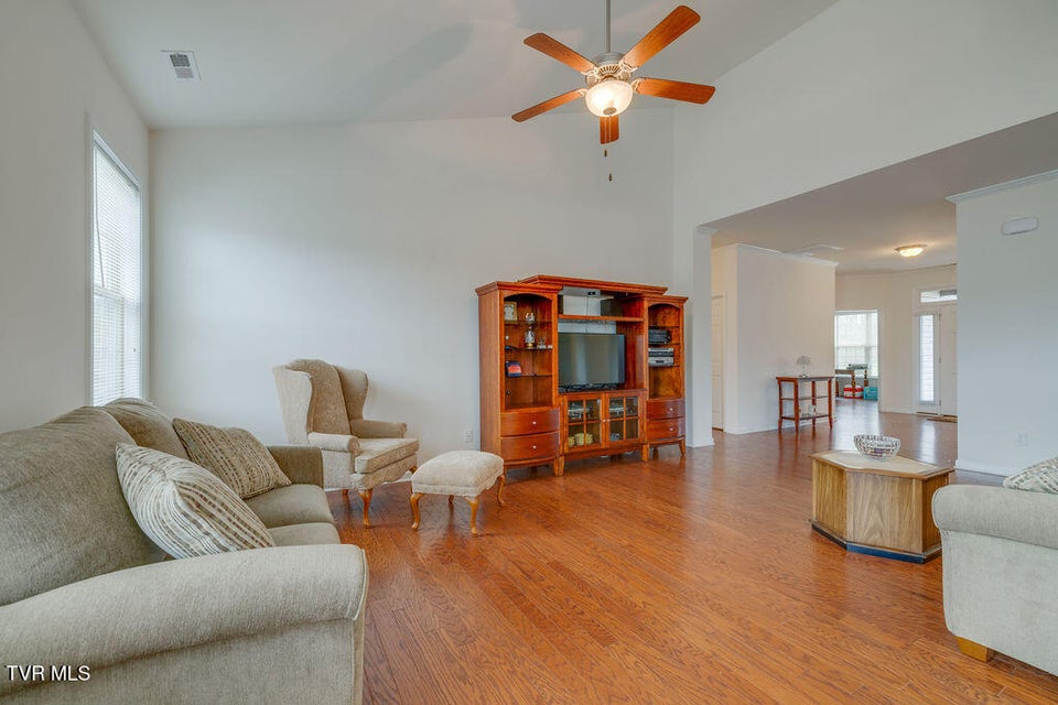 Photo #15: 1404 Hammett Road