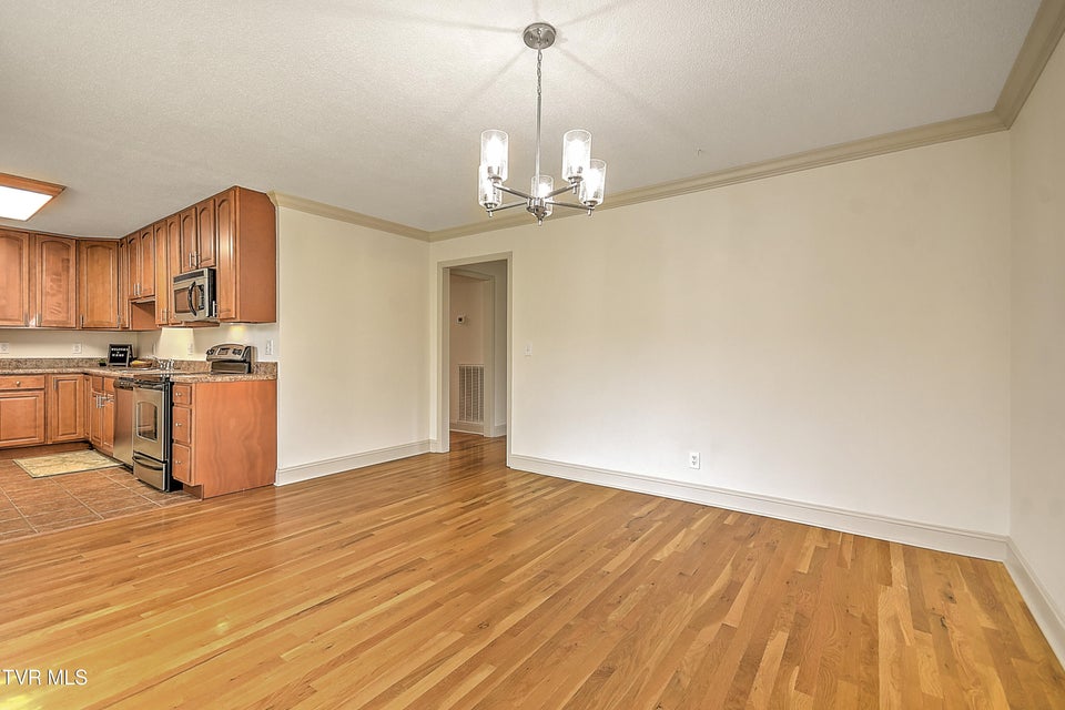 Photo #9: 1702 Jackson Terrace