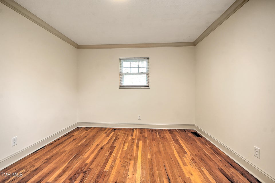 Photo #26: 1702 Jackson Terrace