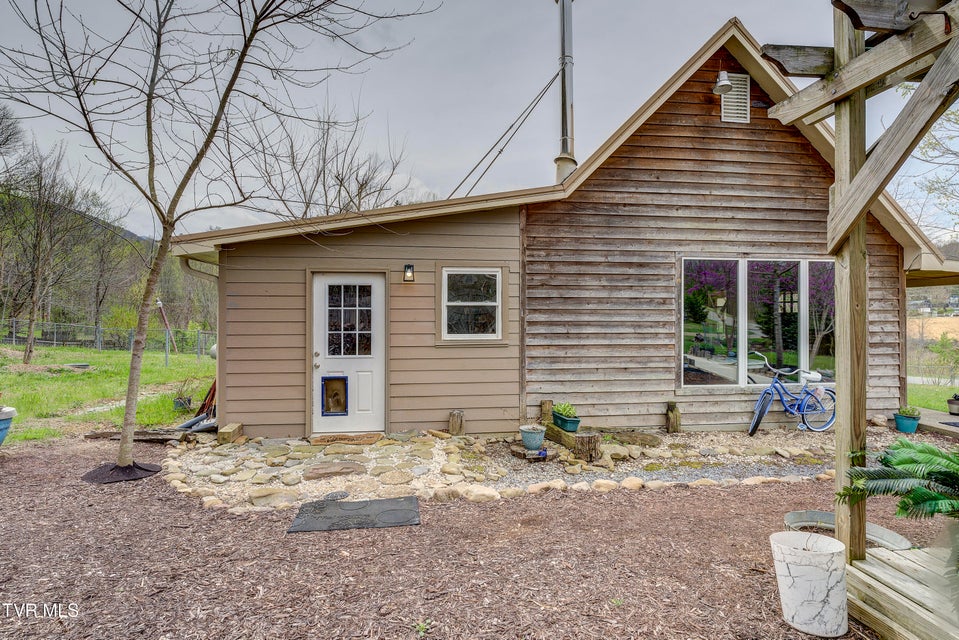 Photo #5: 6840 Greystone Road
