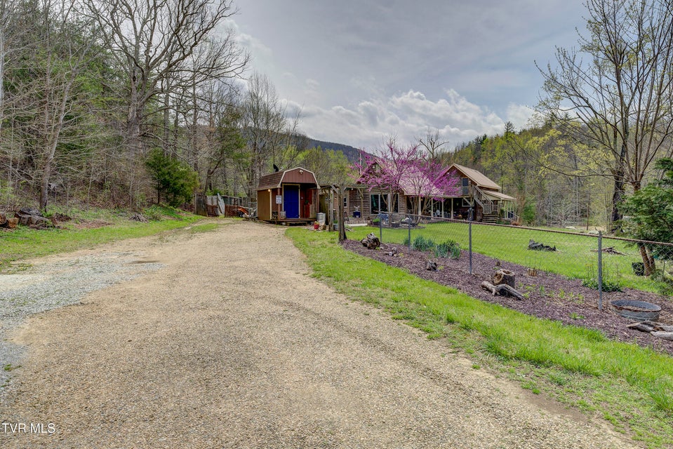 Photo #28: 6840 Greystone Road