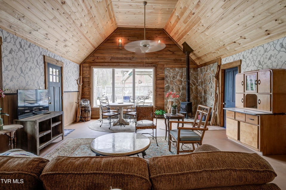 Photo #29: 6840 Greystone Road