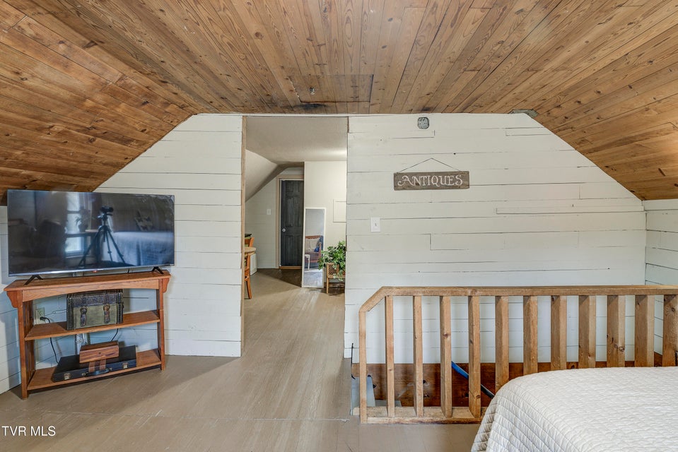 Photo #49: 6840 Greystone Road