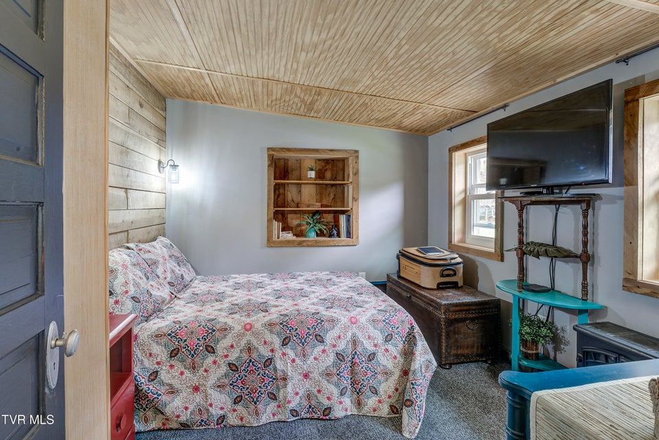 Photo #58: 6840 Greystone Road