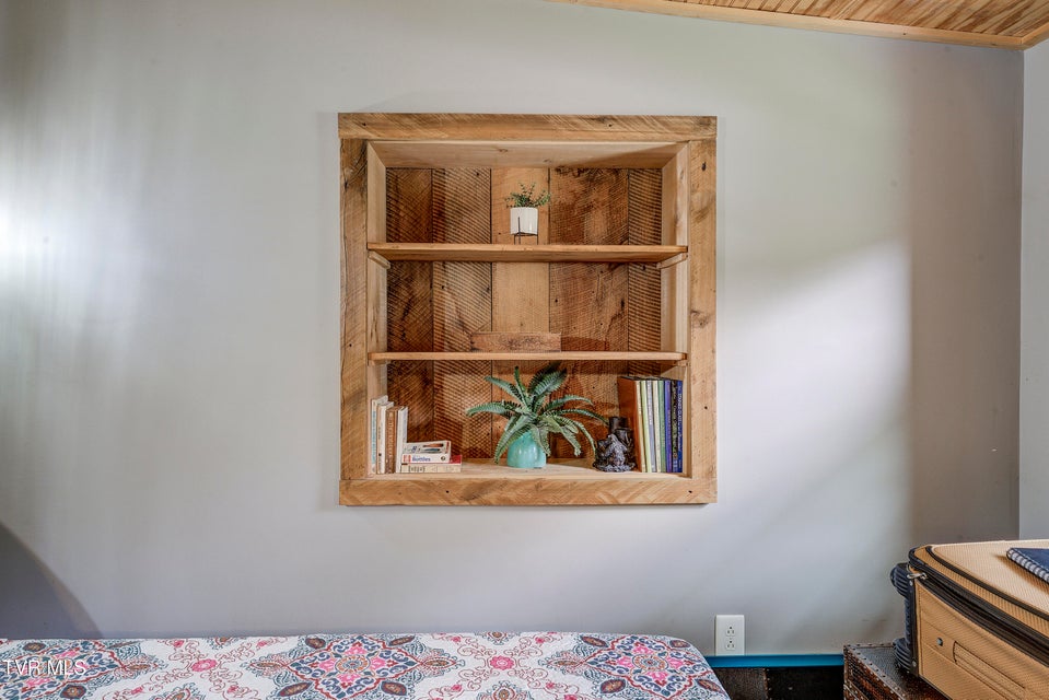 Photo #59: 6840 Greystone Road