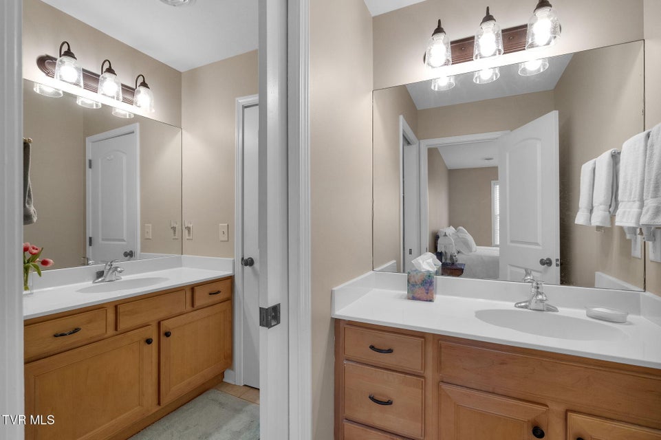 Photo #25: 1085 Carriage Hills Place
