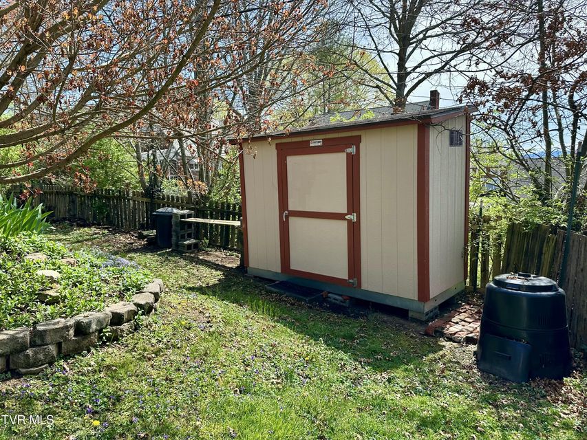 Photo #45: 612 Arlington Avenue