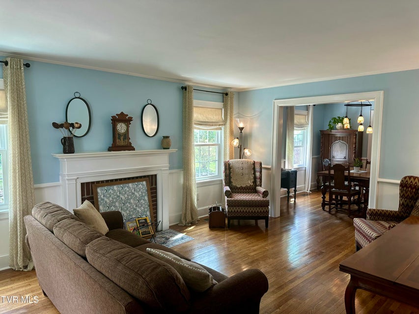 Photo #15: 612 Arlington Avenue