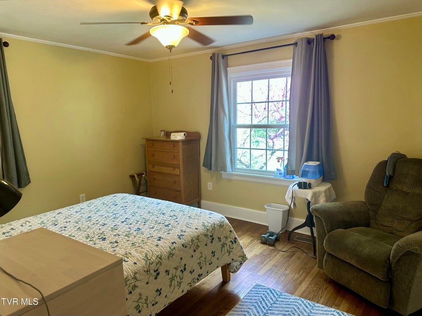 Photo #34: 612 Arlington Avenue