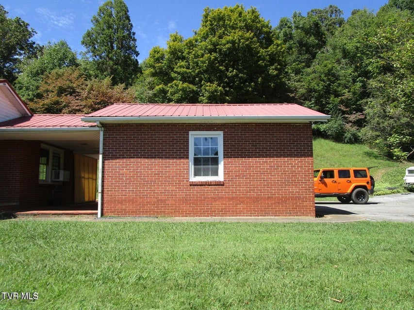 Photo #5: 1142 Jackson Hollow Road