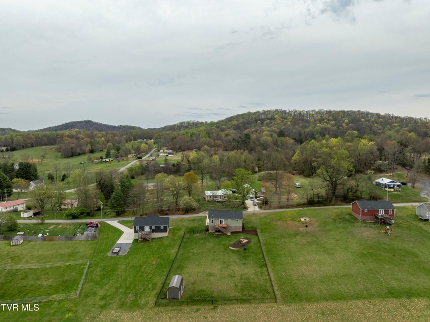 Photo #41: 90 Carr Lane North