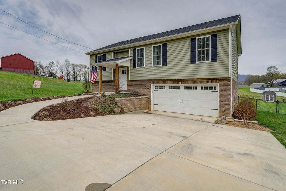 Photo #4: 90 Carr Lane North