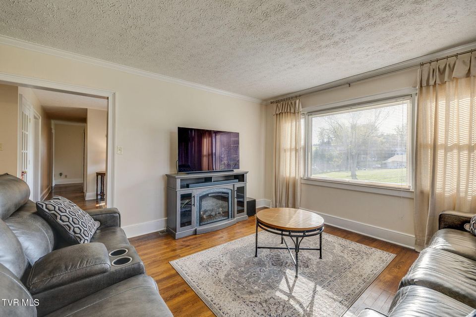 Photo #8: 207 Sparger Road