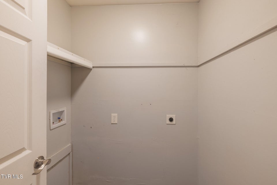 Photo #9: 1145 Carriage Circle