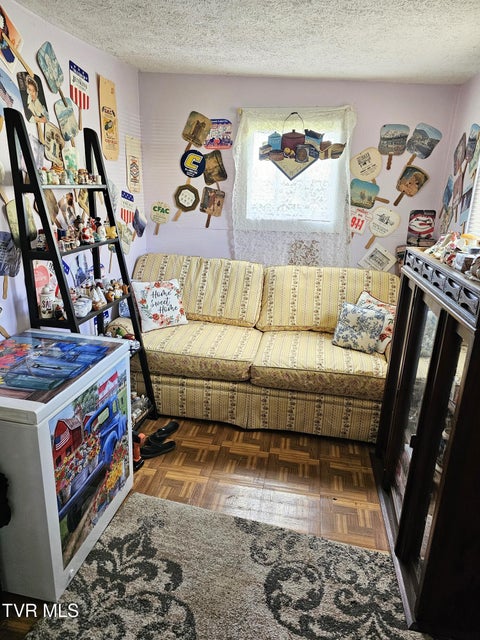 Photo #19: 435 Watterson Street