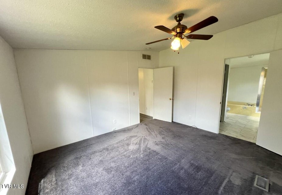 Photo #22: 518 E  River Street