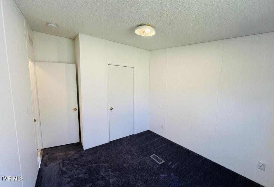 Photo #28: 518 E  River Street