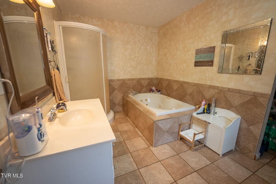Photo #22: 8651 Tazewell Highway