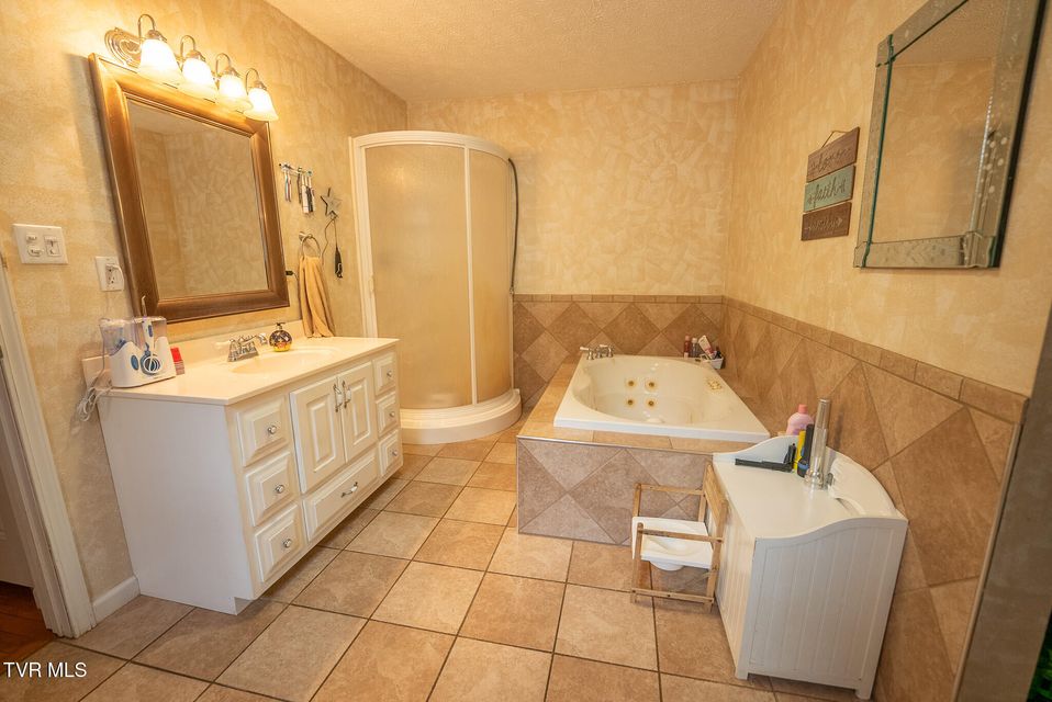 Photo #23: 8651 Tazewell Highway