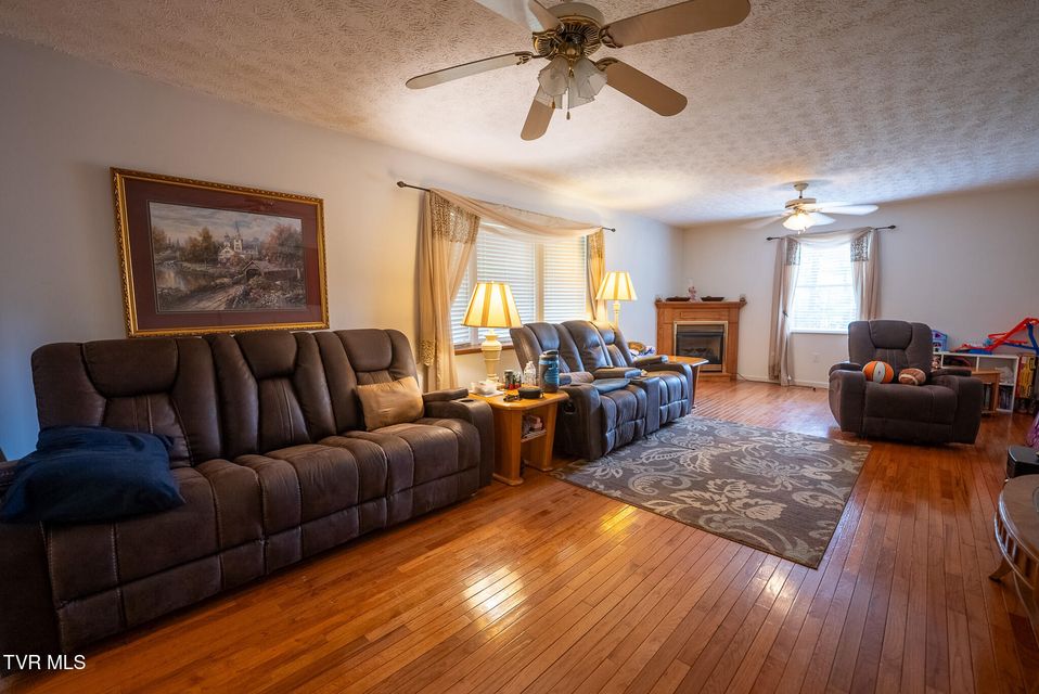 Photo #27: 8651 Tazewell Highway
