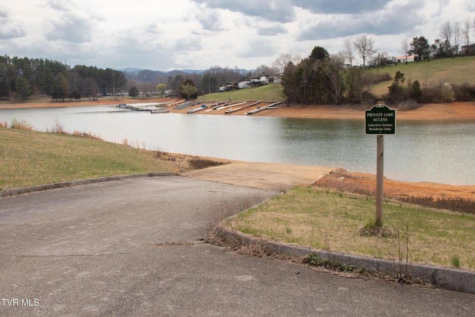 Photo #37: 210 Lakeview Estates Drive