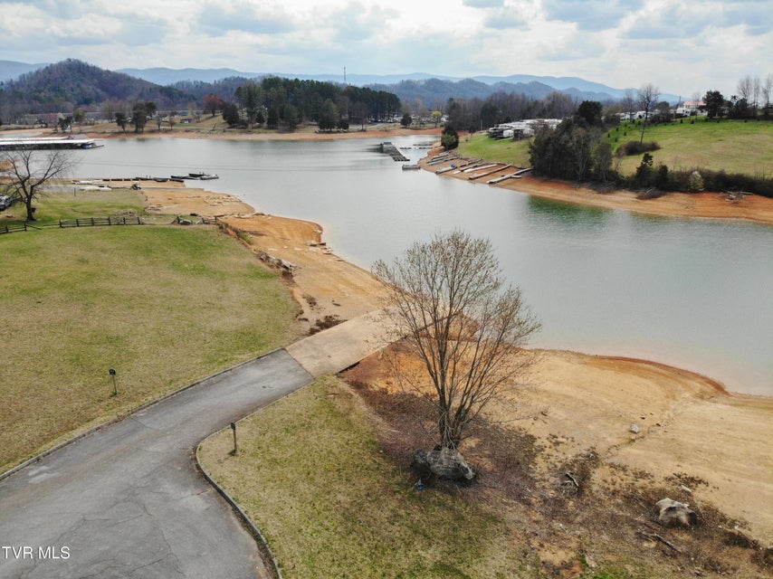 Photo #36: 210 Lakeview Estates Drive