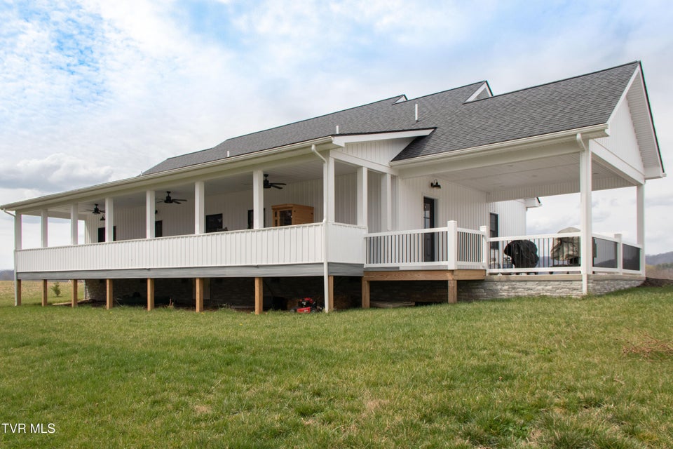 Photo #48: 210 Lakeview Estates Drive