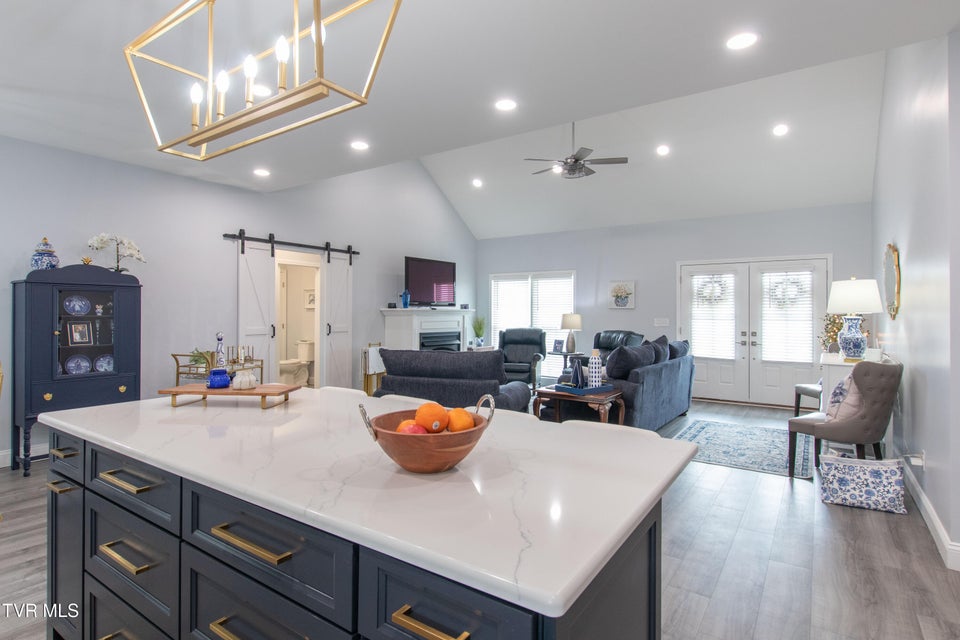 Photo #16: 210 Lakeview Estates Drive