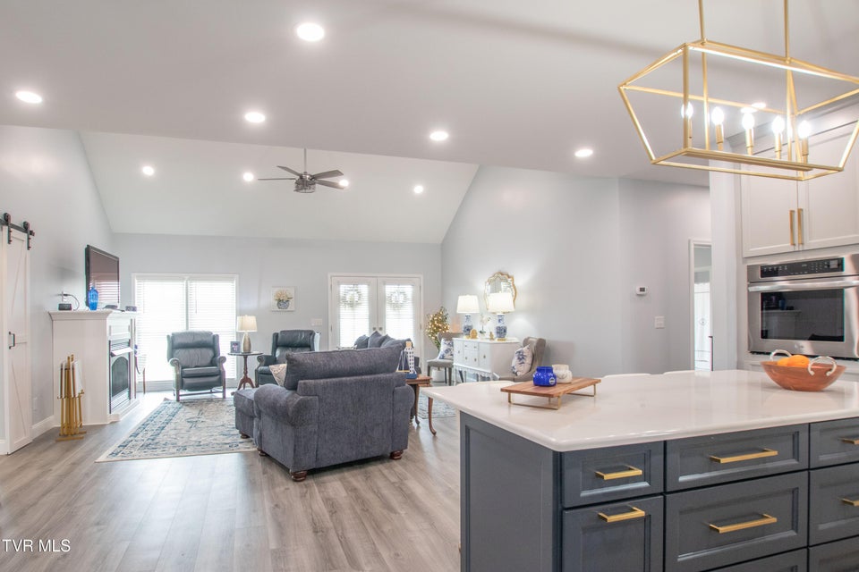 Photo #17: 210 Lakeview Estates Drive