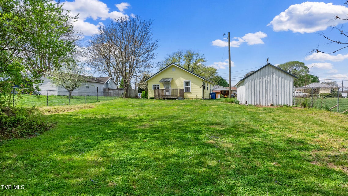 Photo #12: 304 Ridgelawn Avenue