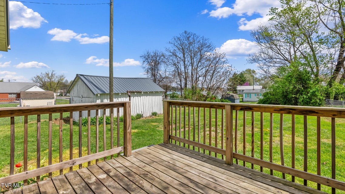 Photo #13: 304 Ridgelawn Avenue