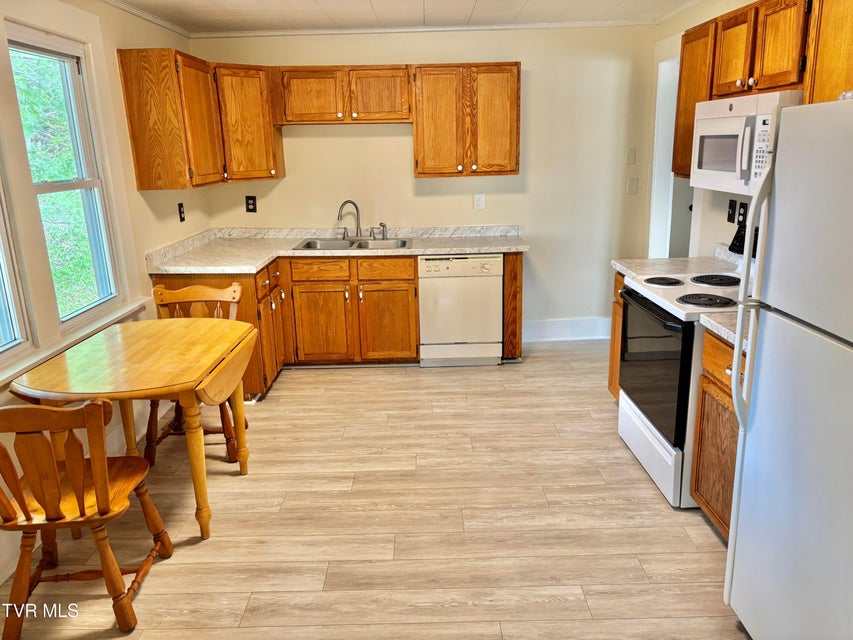 Photo #11: 1104 King Springs Road