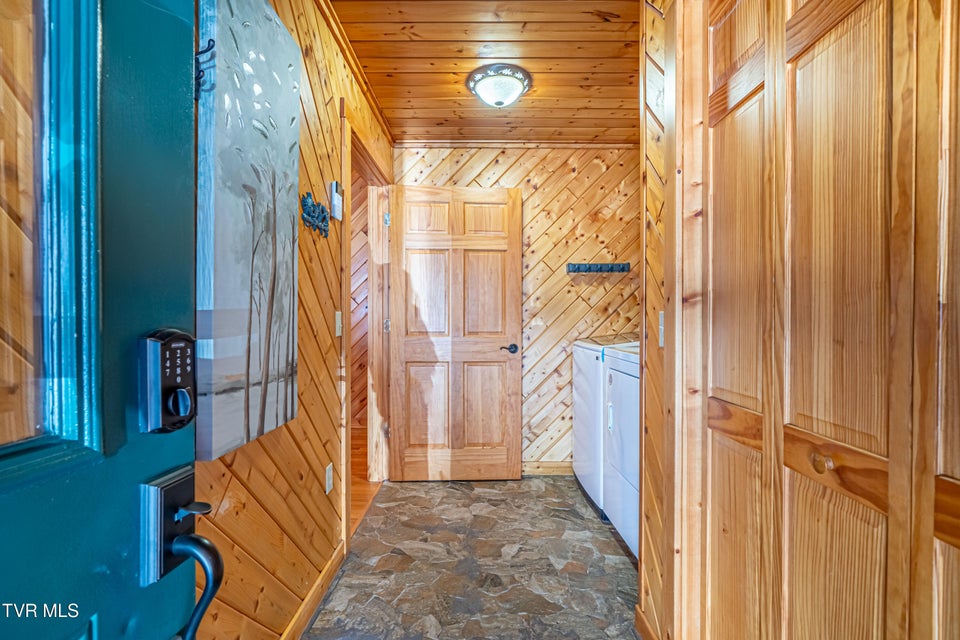 Photo #6: 20903 Azen Road