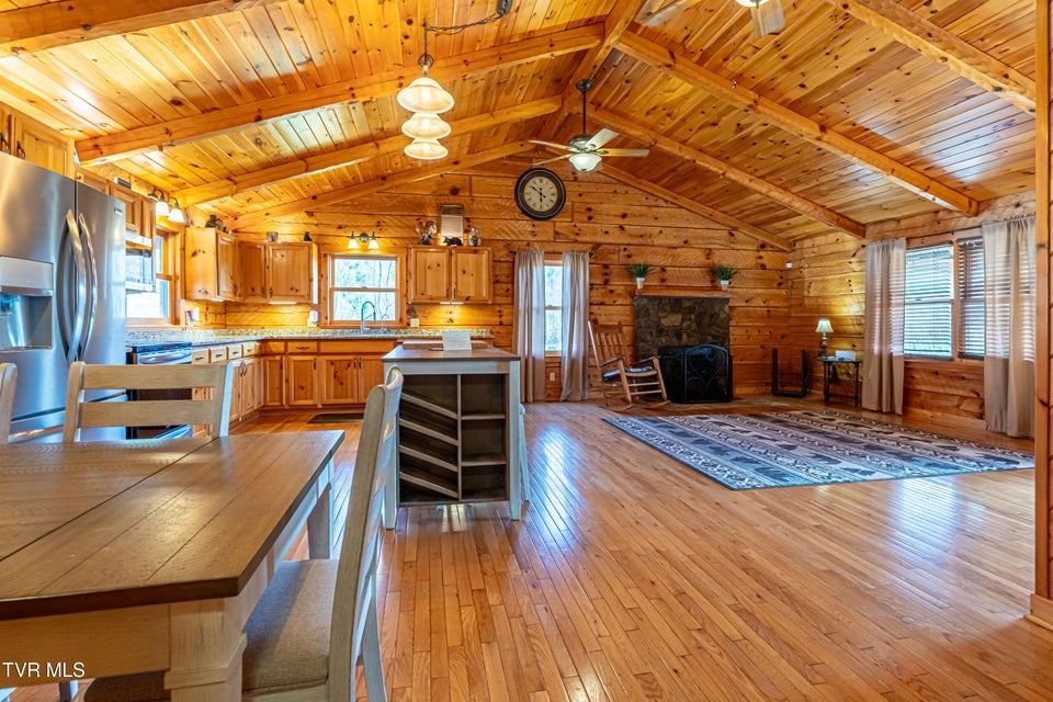 Photo #9: 20903 Azen Road
