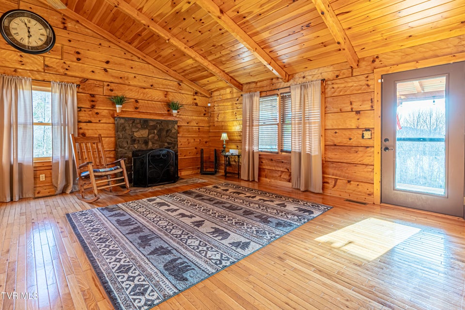 Photo #17: 20903 Azen Road